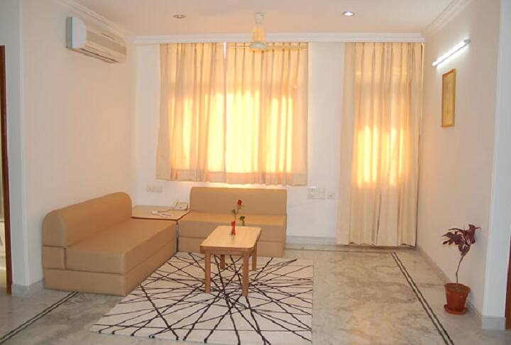 Hotel Kesar D'Villa